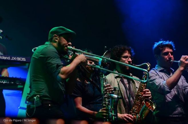 Galería de fotos del imponente show de NTVG en La Plata. Marcelo "Pjaro" Singer