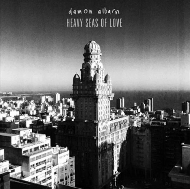 El Palacio Salvo en la portada del nuevo single de Damon Albarn.. 