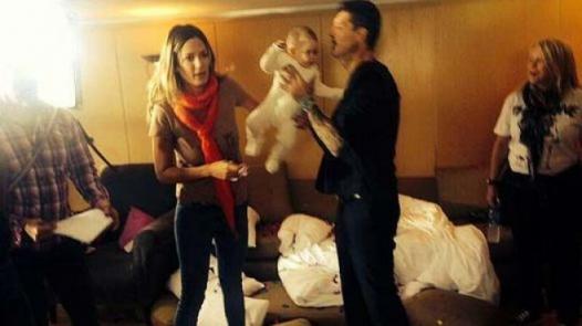 Paula Chves junto a su hija en la apertura.