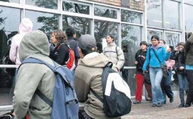 Docentes cierran diálogo y votan el lunes paro de 24 horas