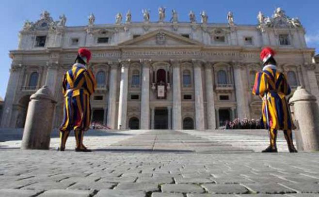 Banco del Vaticano se adaptará a las normas internacionales Banco del Vaticano se adaptará a las normas internacionales