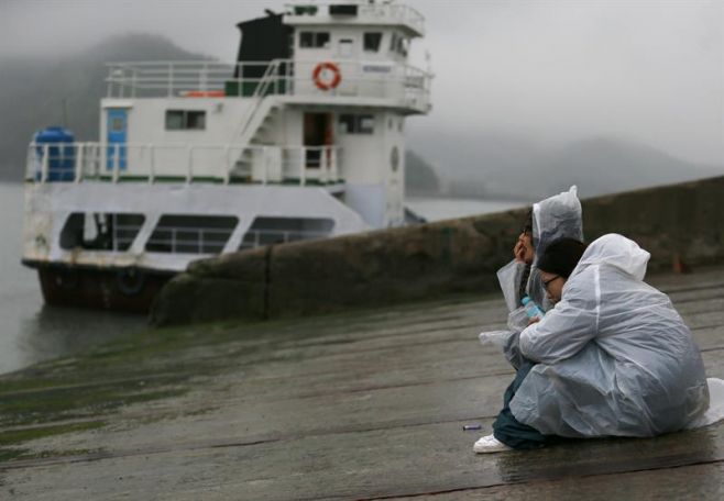Robots se suman al rescate del Sewol; al menos 25 muertos. EFE