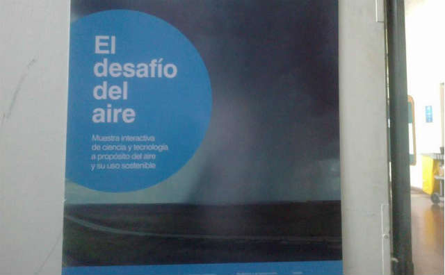 Hoy, Rosario nos habla en su móvil sobre la exposición "El Desafío del Aire", ubicada en la Facultad de Ingeniería.