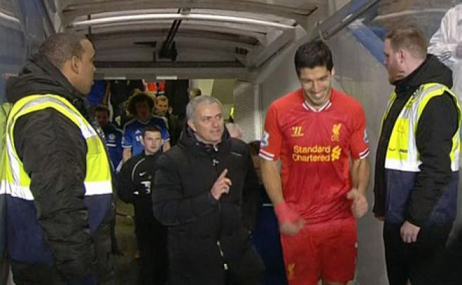 Mourinho jugar� con suplentes ante Liverpool de Su�rez. Mourinho jugar� con suplentes ante Liverpool de Su�rez.