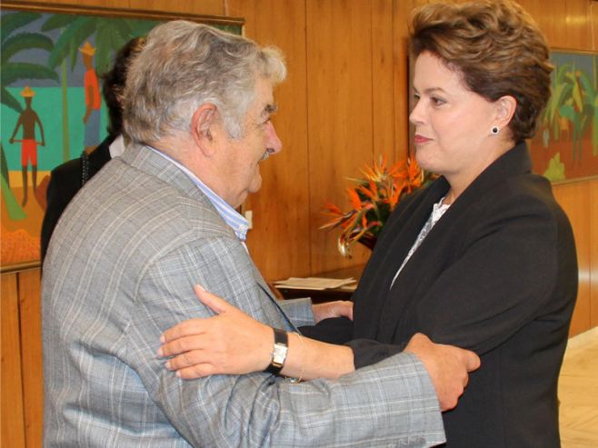 Para los uruguayos, Brasil es el "mejor amigo". Para los uruguayos, Brasil es el "mejor amigo".
