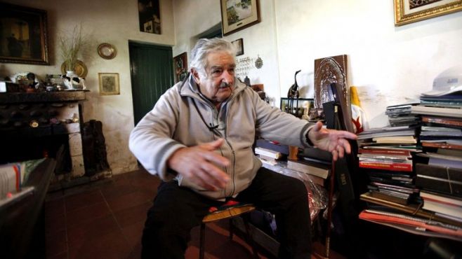 Mujica cree que dinero ilegal de la marihuana. 