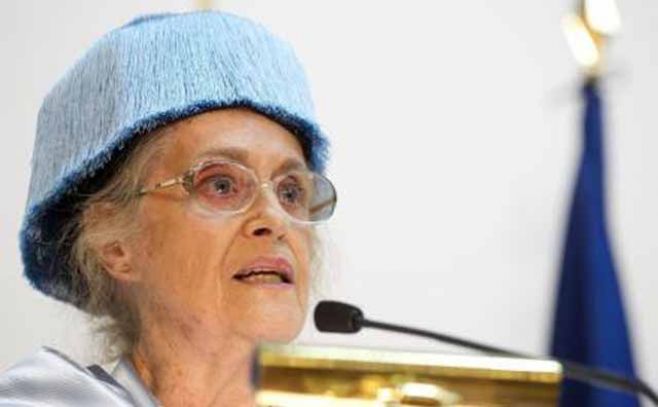 María Victoria Atencia gana Premio Reina Sofía