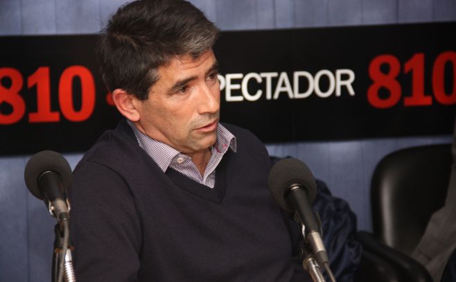 Ra�l Sendic en los estudios de El Espectador.. 