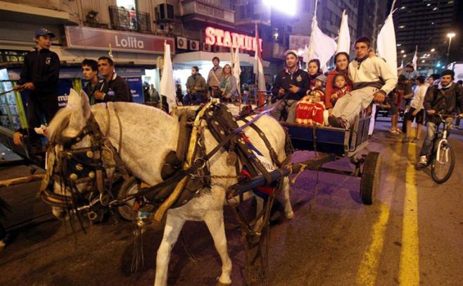 Miles de uruguayos marcharon contra minera Aratirí. EFE