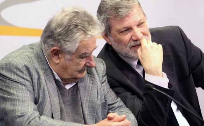 Mujica se reúne con asesores para resolver caso Kreimerman