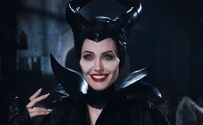 Angelina Jolie se convierte en la mala del cuento.. Disney