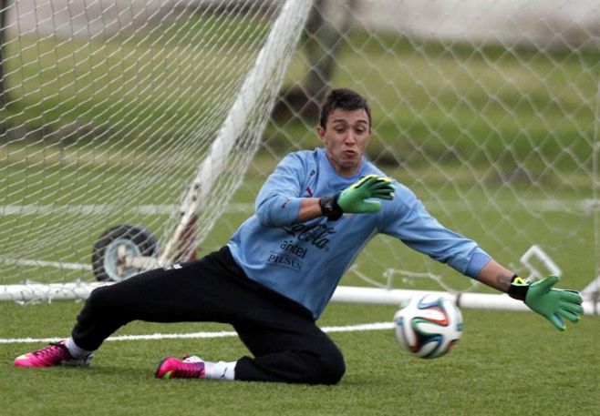 Uruguay ensayó variantes defensivas y goleó 10-0