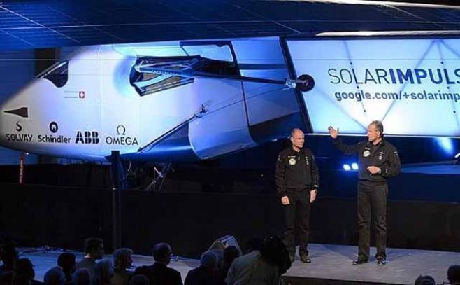 "Solar Impulse II" prevé dar vuelta al mundo en 2015