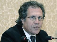 Almagro cuestiona que Argentina decida "reevaluar" relación bilateral