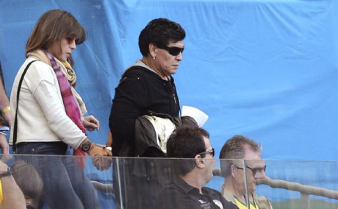 Maradona a Grondona: "Pobre estúpido" Maradona a Grondona: "Pobre estúpido"