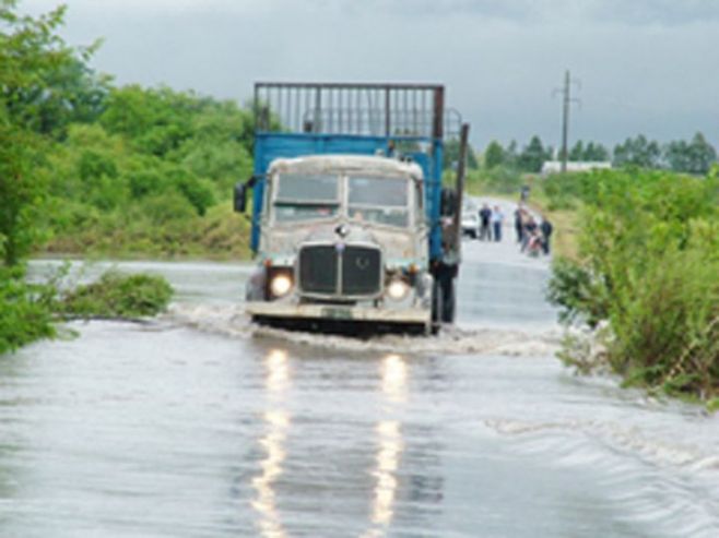 Paysandú: primeros evacuados por inundaciones