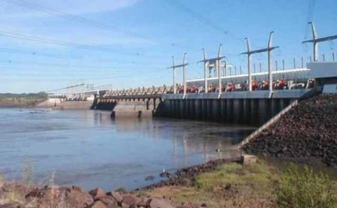 Salto se prepara para crecida de río Uruguay en las próximas horas