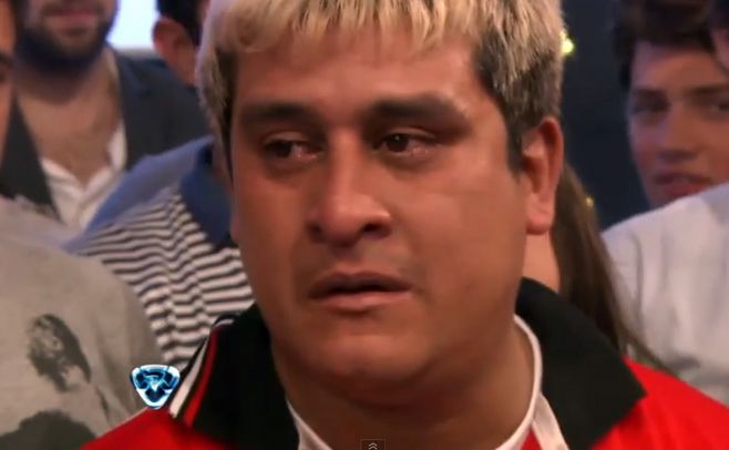 Charango, furor en la web, se emocionó en ShowMatch