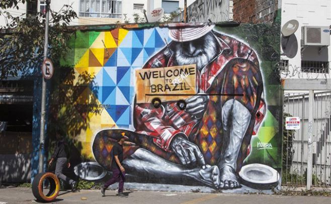 Kobra, el grafitero global que vibra en San Pablo. EFE