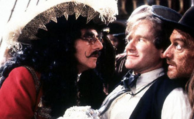 Hook, junto a Dustin Hoffman. De Steven Spielberg, 1991.