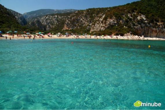 13) Luna Cala, Italia. (Foto de Naxos)