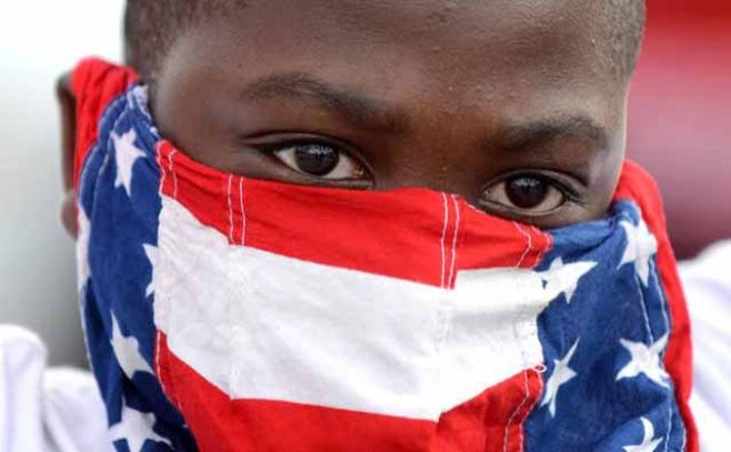 Disturbios en Ferguson dejan dos heridos y 31 detenidos