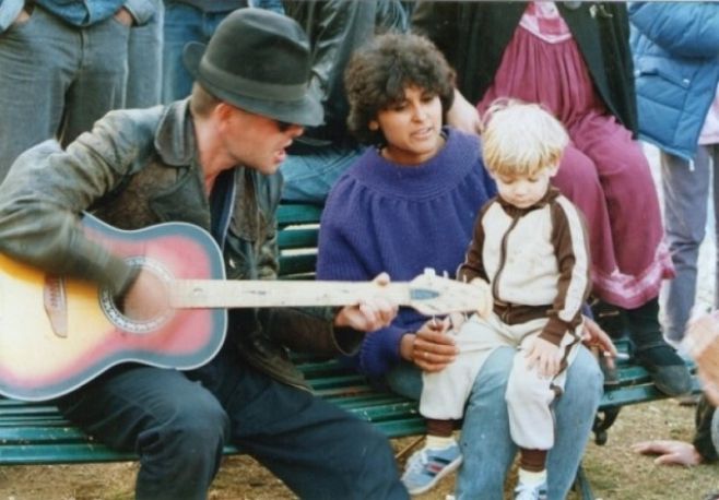 Hallaron fotos inéditas de Luca Prodan en bolsas de residuos. Alejandra Santilln