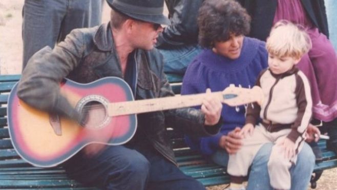 Hallaron fotos inéditas de Luca Prodan en bolsas de residuos. Alejandra Santilln