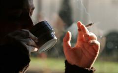 Los que toman café son más consumidores de tabaco