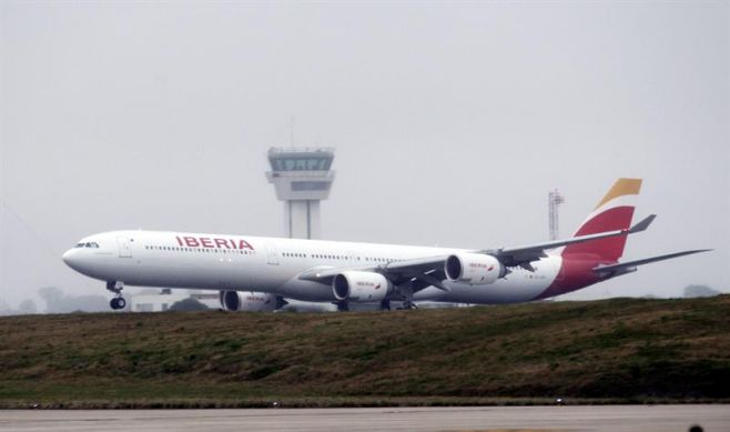 Aterrizó en Montevideo primer vuelo de Iberia en año y medio. EFE