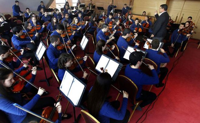 Orquesta juvenil del Sodre acerca música a Europa. EFE