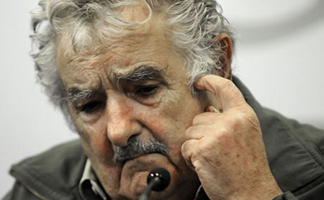 Mujica acusa a la oposición de "romper las pelotas" con Guantánamo