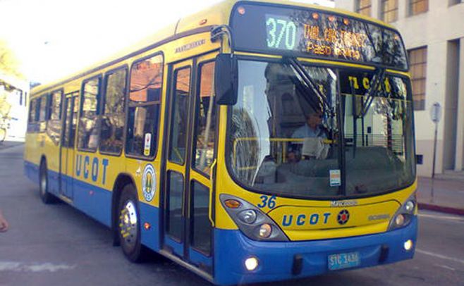 Apedrearon dos ómnibus de Ucot en Unidad Casavalle