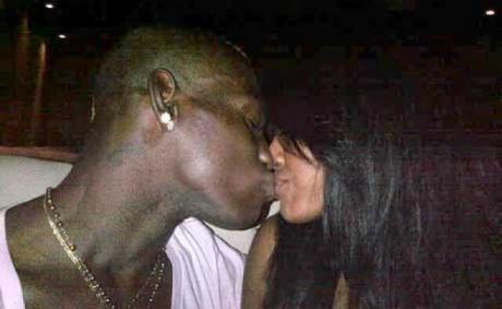 Balotelli tiene novia nueva