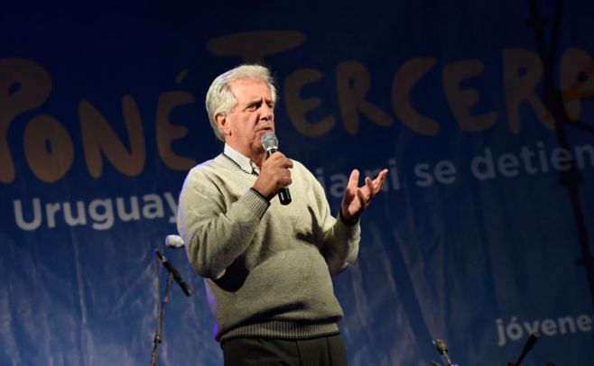 Vázquez se comprometió a bajar un 30% rapiñas y hurtos en cinco años