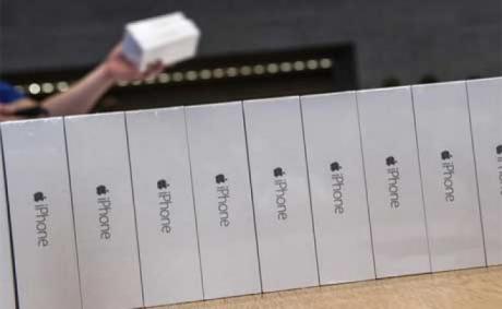 iPhone 6 a la venta en Uruguay a partir del 14 de noviembre. Archivo: EFE