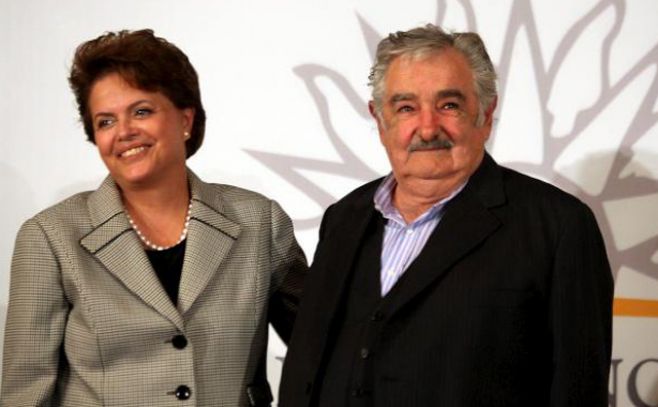 Mujica visita a Rousseff en busca de venderle parte del excedente de gas