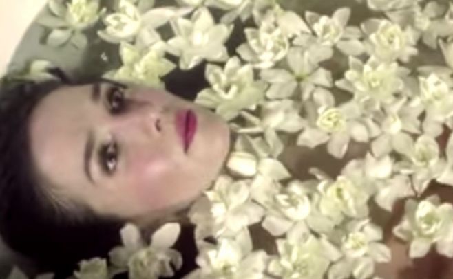 Natalia Oreiro cantó "Me muero de amor" en ruso Natalia Oreiro cantó "Me muero de amor" en ruso