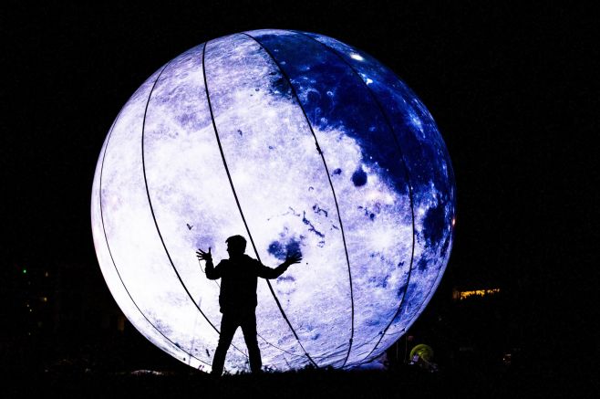 Mateo Mera, el músico que bajó la luna para los uruguayos