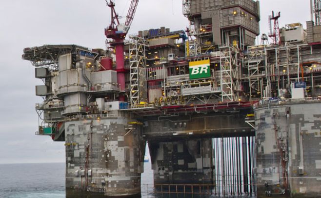 Petrobras vuelve a aplazar resultados por denuncias de corrupción