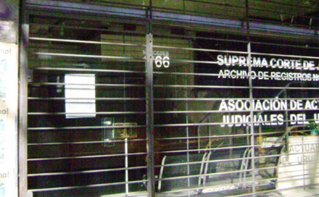 Justicia casi paralizada hasta 2015: Actuarios también iniciaron paro