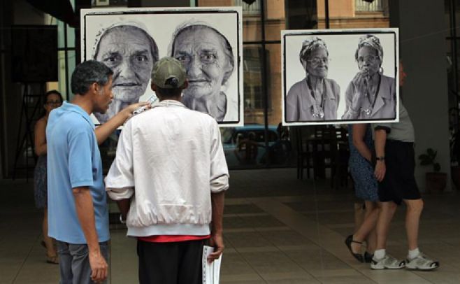 Fotógrafos de EEUU y Cuba exhiben rostros de la isla