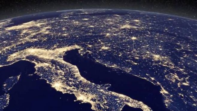 Así se ven las luces de las fiestas desde el espacio