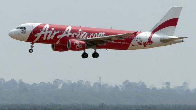 El clima causó el accidente del avión de AirAsia