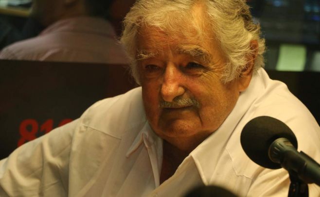 Mujica y la posibilidad de nueva rebaja de combustibles: "Si se tiene que hacer una corrección, se hará". Claudio Guido/Ecom