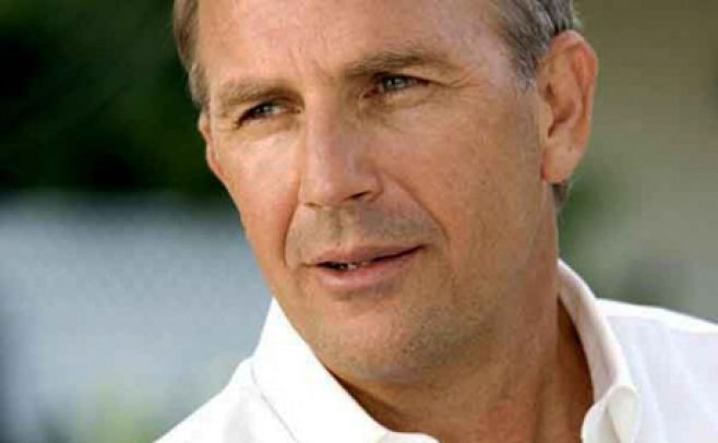 El eterno guardaespaldas Kevin Costner cumple 60 años