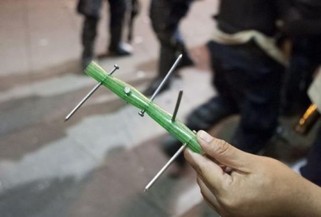 Gomero tiraba "miguelitos" para conseguir clientes