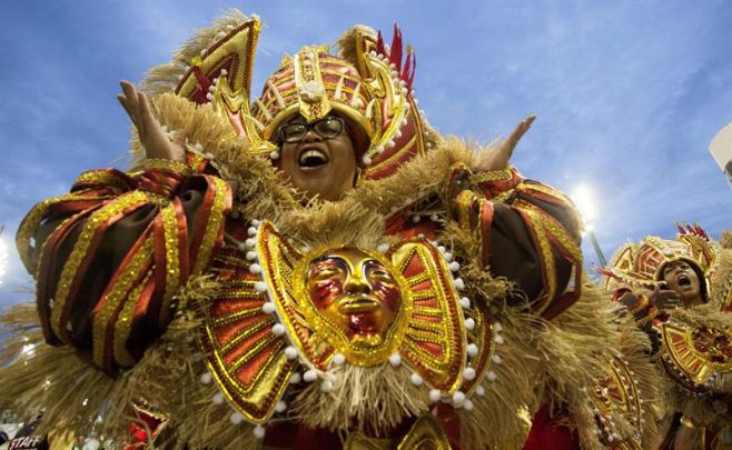 Río de Janeiro brilla gracias a las escuelas de samba