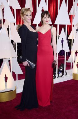 Una alfombra de claroscuros. EFE