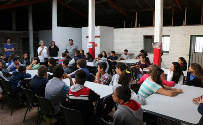 Mujica inauguró escuela agraria y donó Pabellón nacional. Ecom